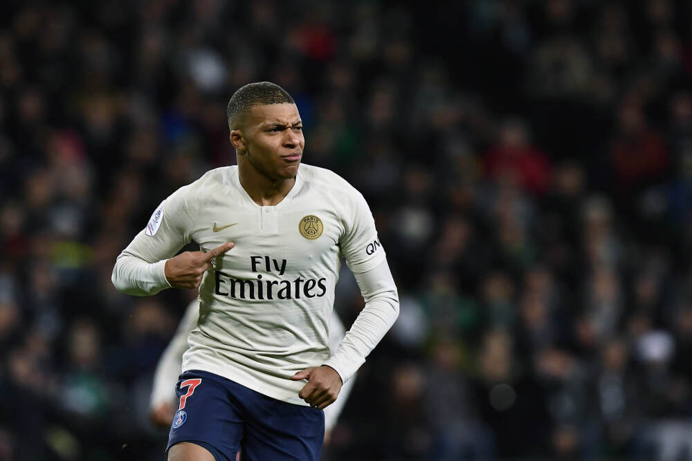 美股开盘｜三大指数涨跌不一 英伟达跌近2%